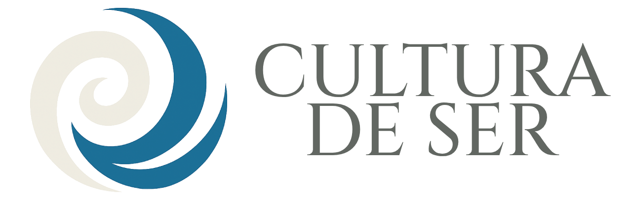Logotipo del proyecto Cultura de Ser, con forma de espiral y tonos azul y gris